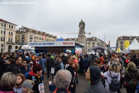 Straconi 2019 - Punto ristoro in Piazza Galimberti