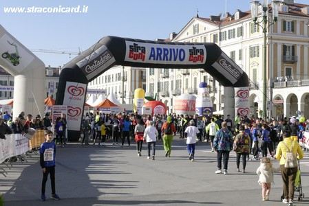 Straconi 2017 - L'arrivo in Piazza Galimberti